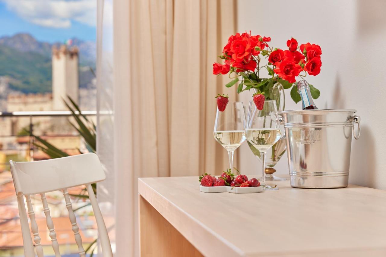 Eco Hotel Ariston Мальчезине Экстерьер фото