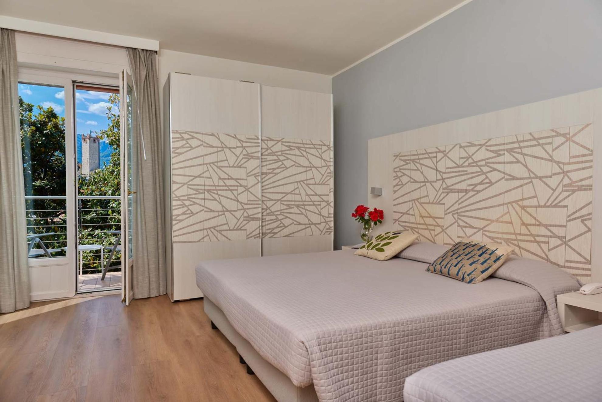 Eco Hotel Ariston Мальчезине Экстерьер фото